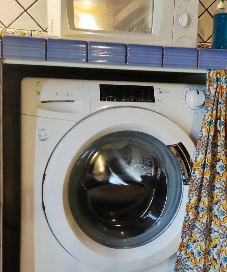 פלרמו Maison Al-Aziz 0*,